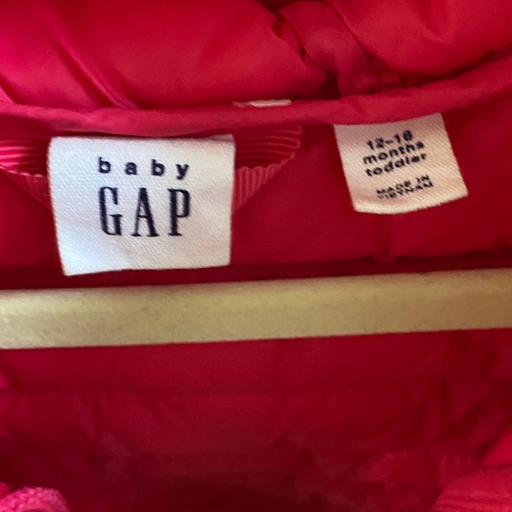GAP Kids Pink Puffer Jacket - Picture 2 of 4